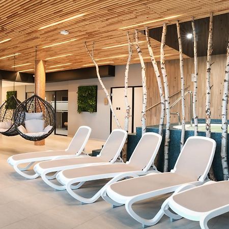 Hotel Grey Spa 스클라르스카포렘바 외부 사진
