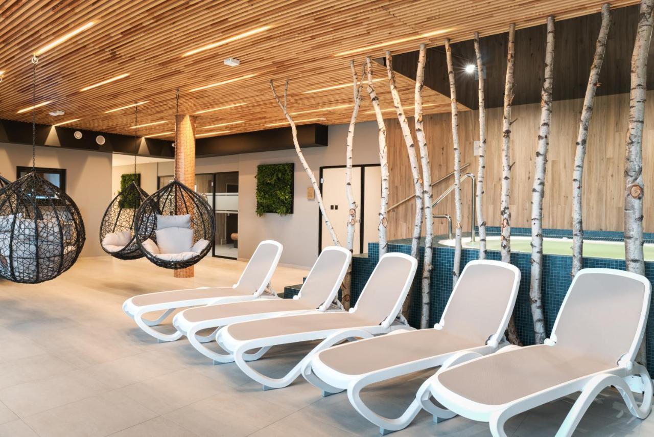 Hotel Grey Spa 스클라르스카포렘바 외부 사진